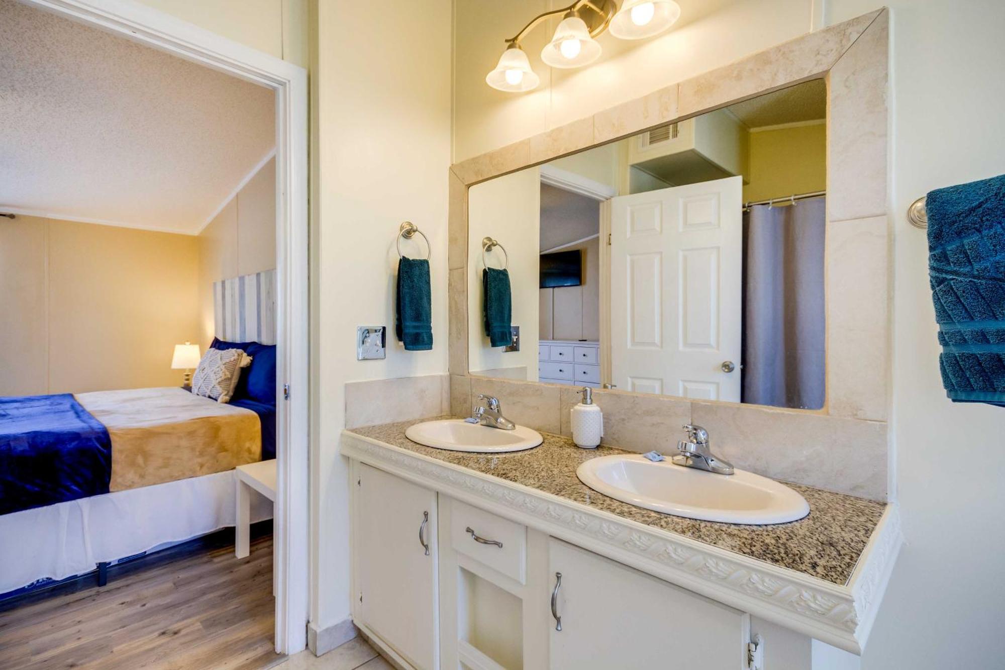 Stunning Pensacola Home, 8 Mi To Downtown! Eksteriør bilde