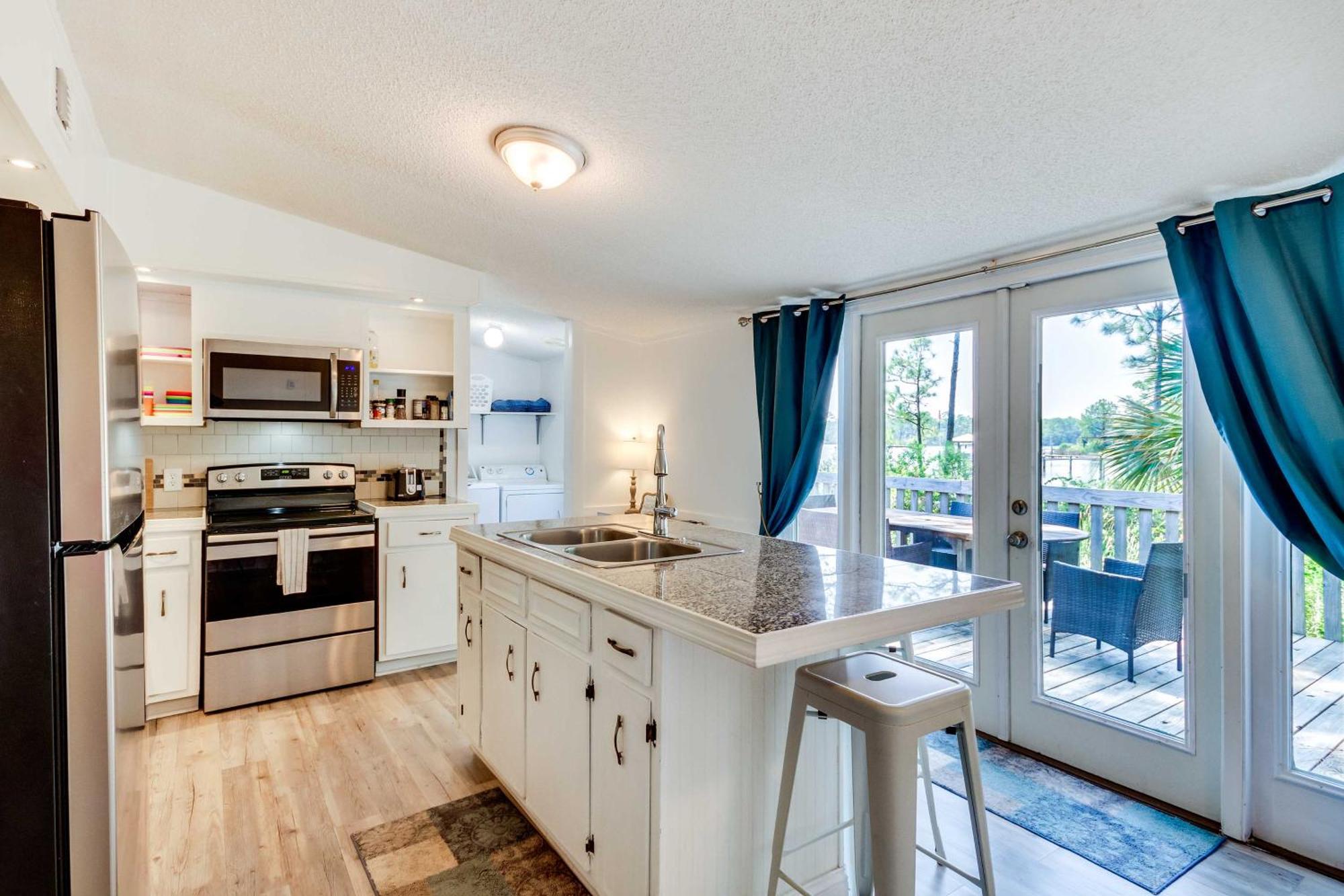 Stunning Pensacola Home, 8 Mi To Downtown! Eksteriør bilde